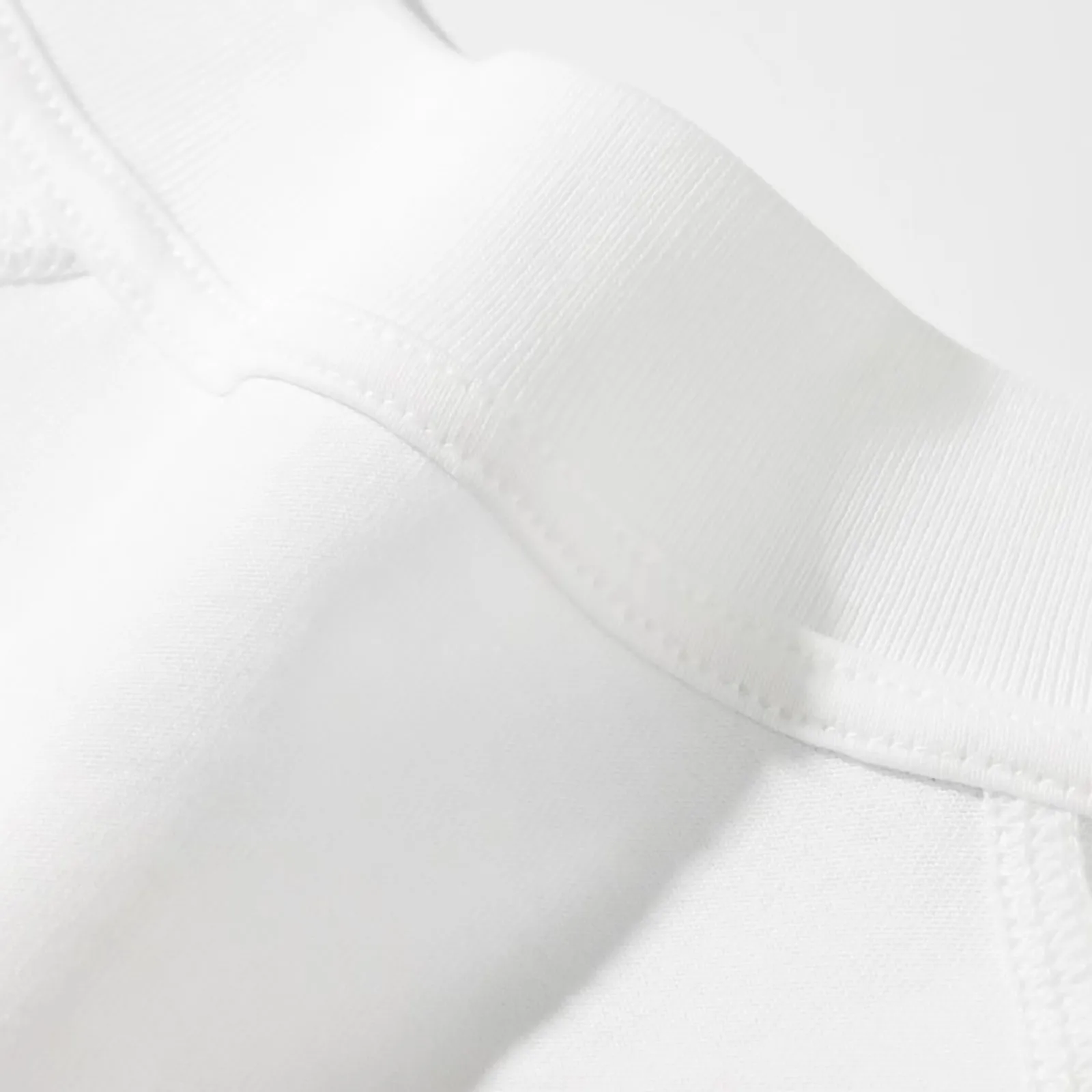 Camiseta preta com texto rosa  - On Sneaker Care avaliação e preço